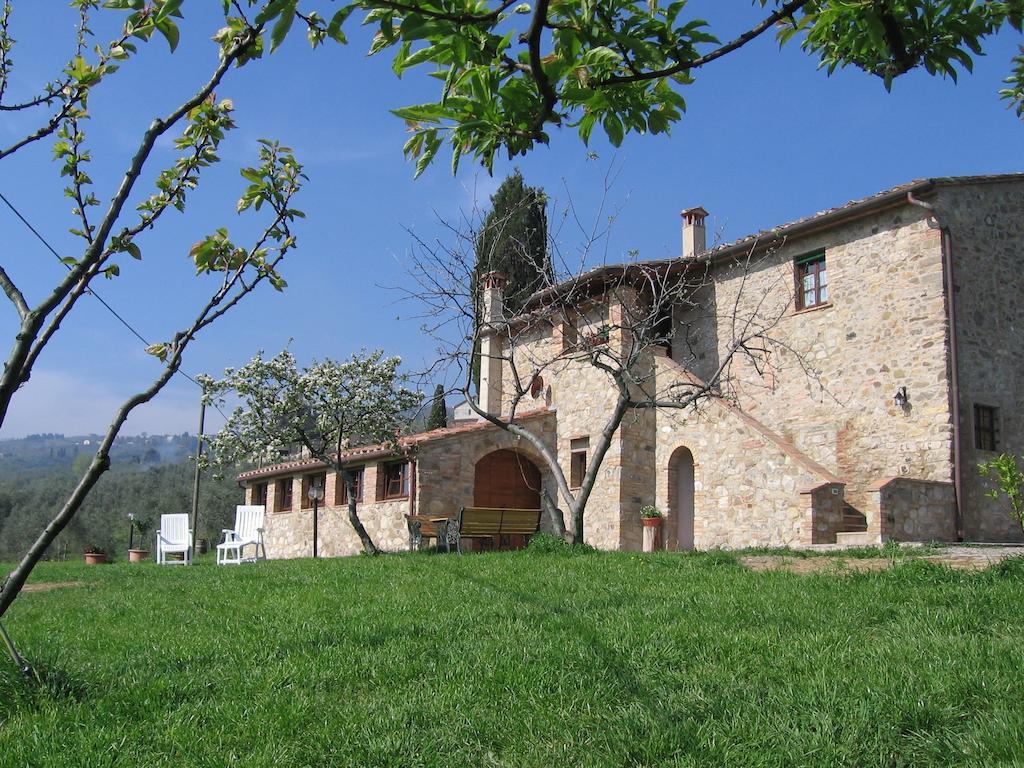 Casa Il Ponte Appartement Chianni Kamer foto