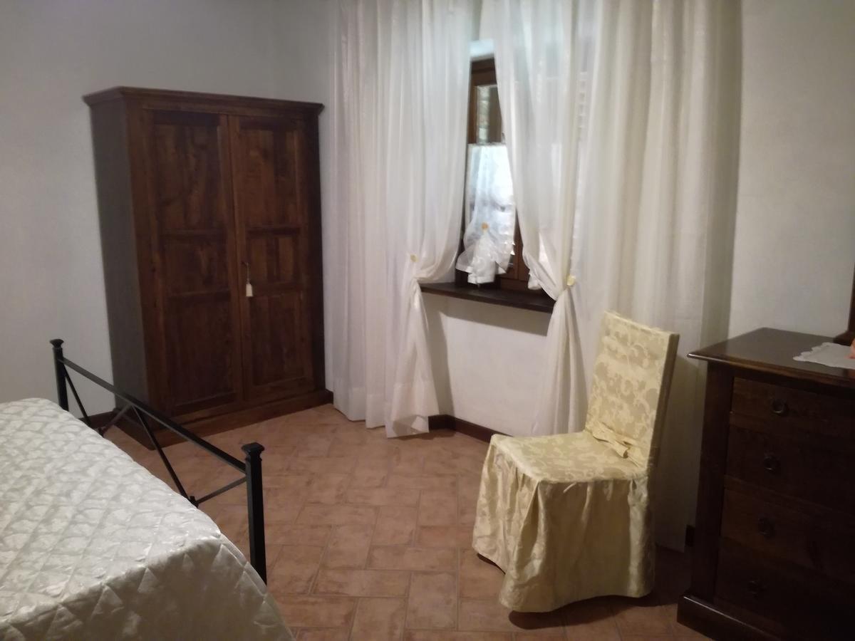 Casa Il Ponte Appartement Chianni Buitenkant foto