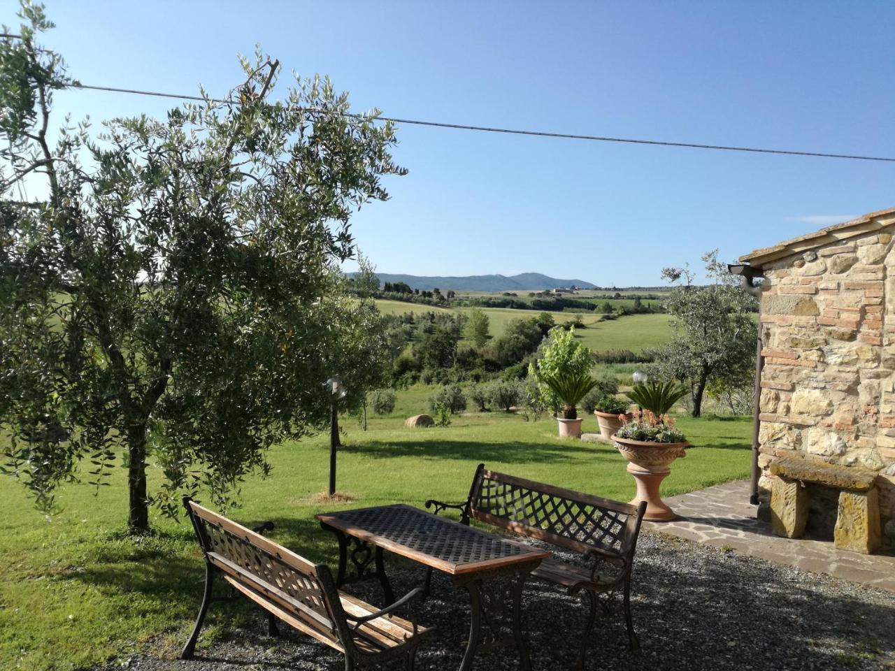 Casa Il Ponte Appartement Chianni Buitenkant foto