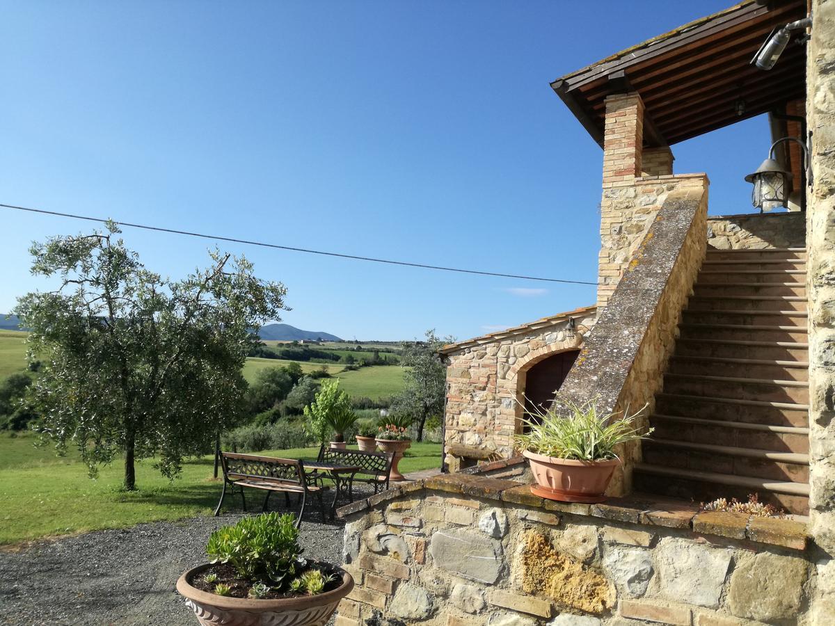 Casa Il Ponte Appartement Chianni Buitenkant foto